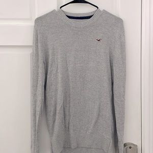 Hollister lightweight Sz small grey sweater EUC